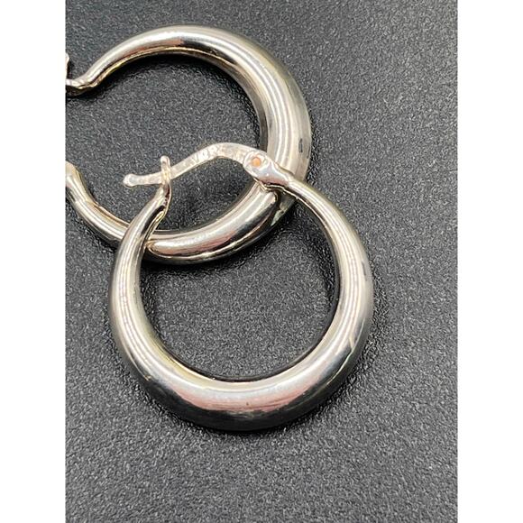AV 925 Designer Sterling Silver Crescent Pierced Hoop Earrings, 2.9 grams - Picture 7 of 11
